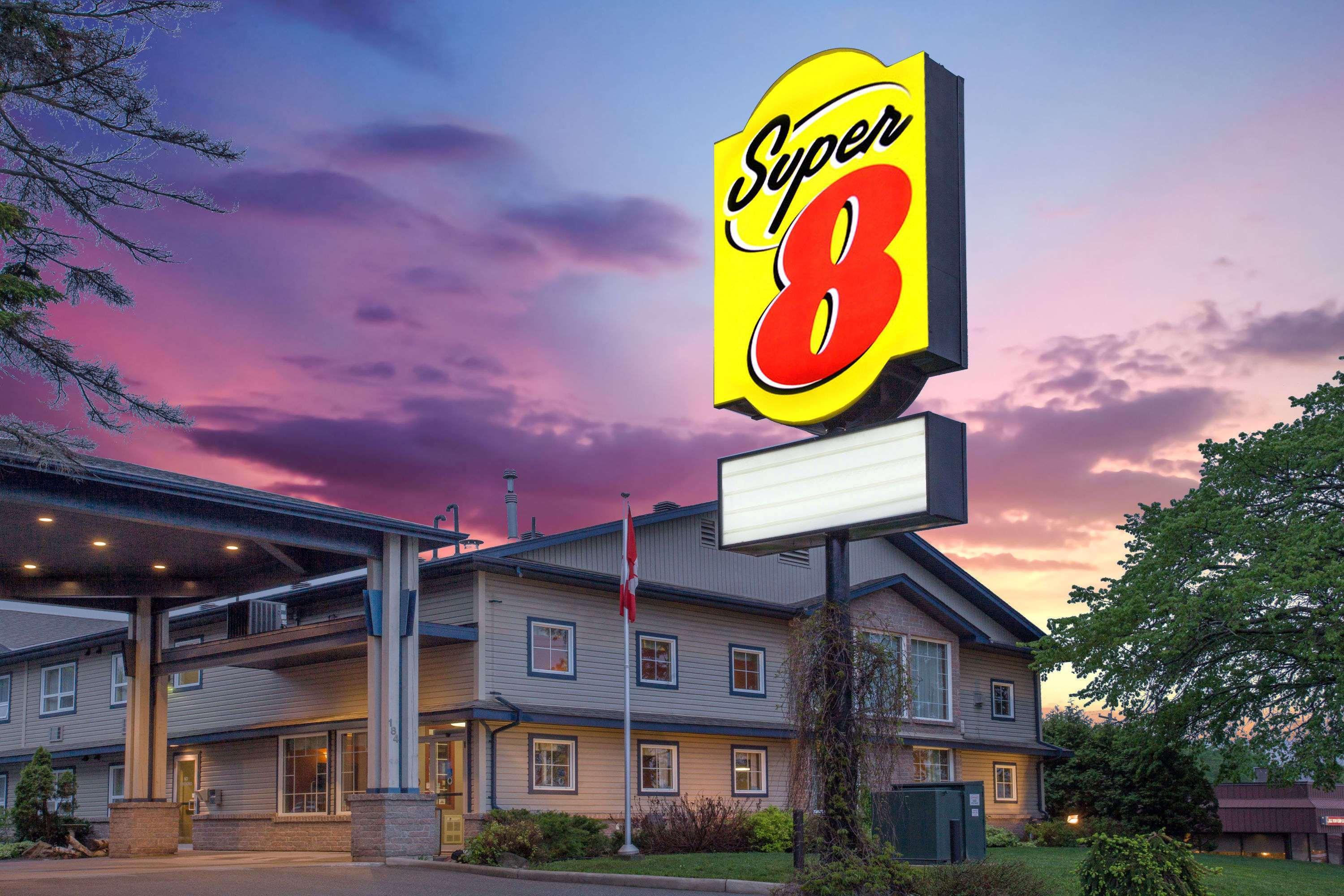 Hotel Super 8 By Wyndham Sault Ste Marie On Exterior foto